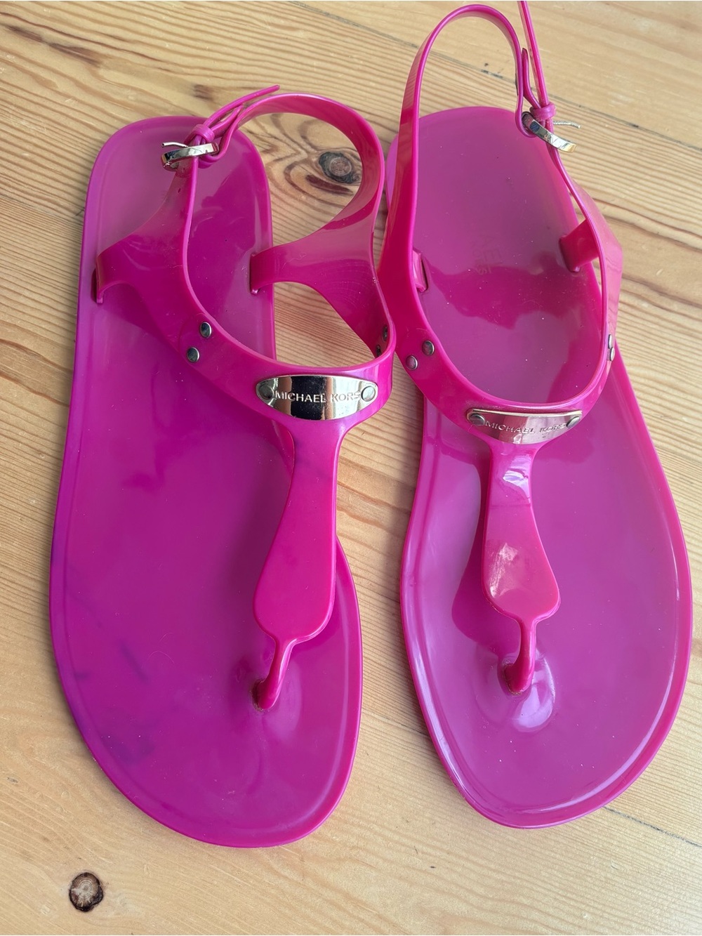 Michael Kors Jelly Sandals in Pink Sz 10